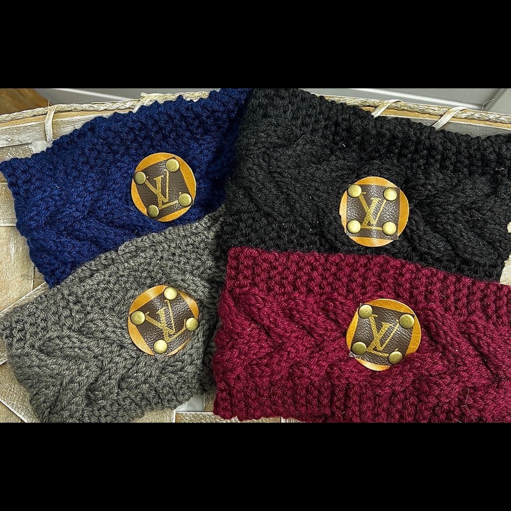 Ladies emblem knit headband, luxury emblem, trendy ladies, cozy christmas gift
